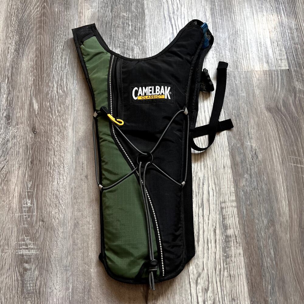 CAMELBAK Classic Hydration Backpack Black Green Vintage Cycling Hiking Pack